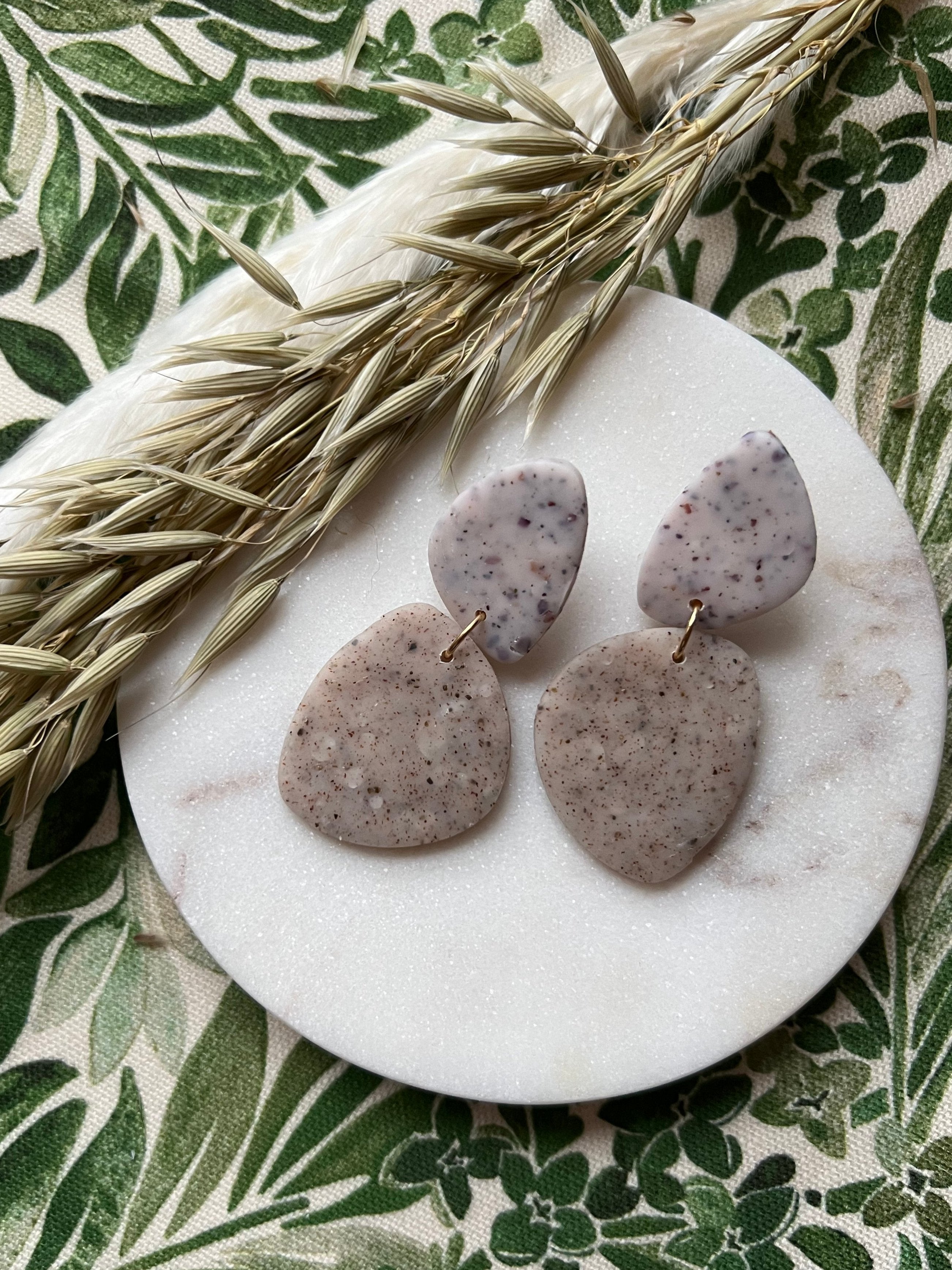 Rose & Stone Speckled Earrings