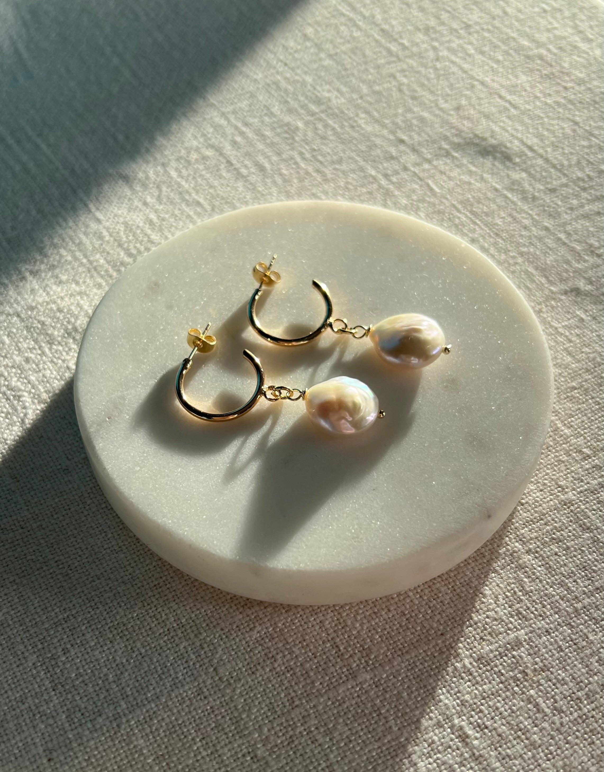 Natural Freshwater Pearl Hoop Earrings