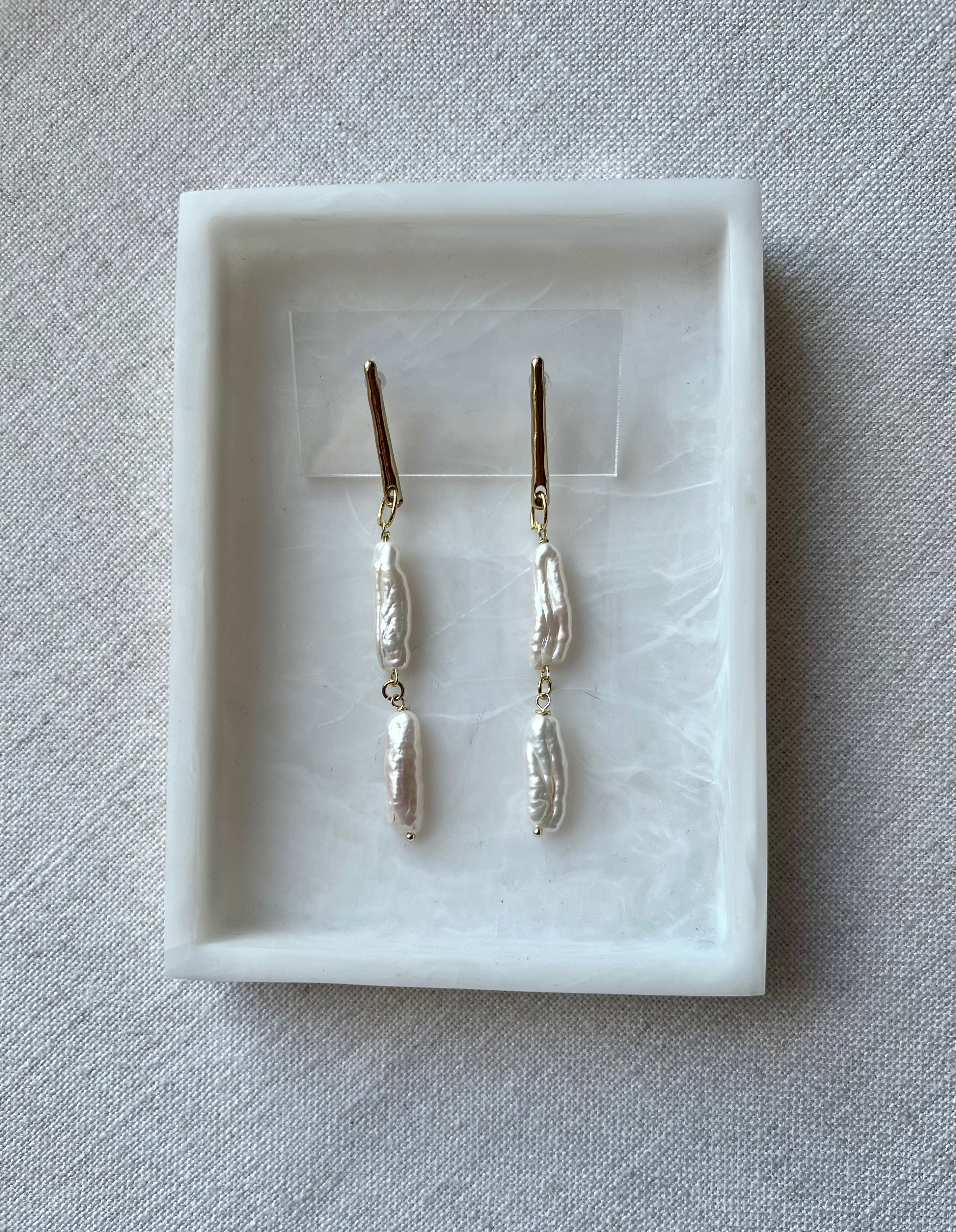 Natural Freshwater Biwa Pearls with 18K Gold Plated Hammered Studs