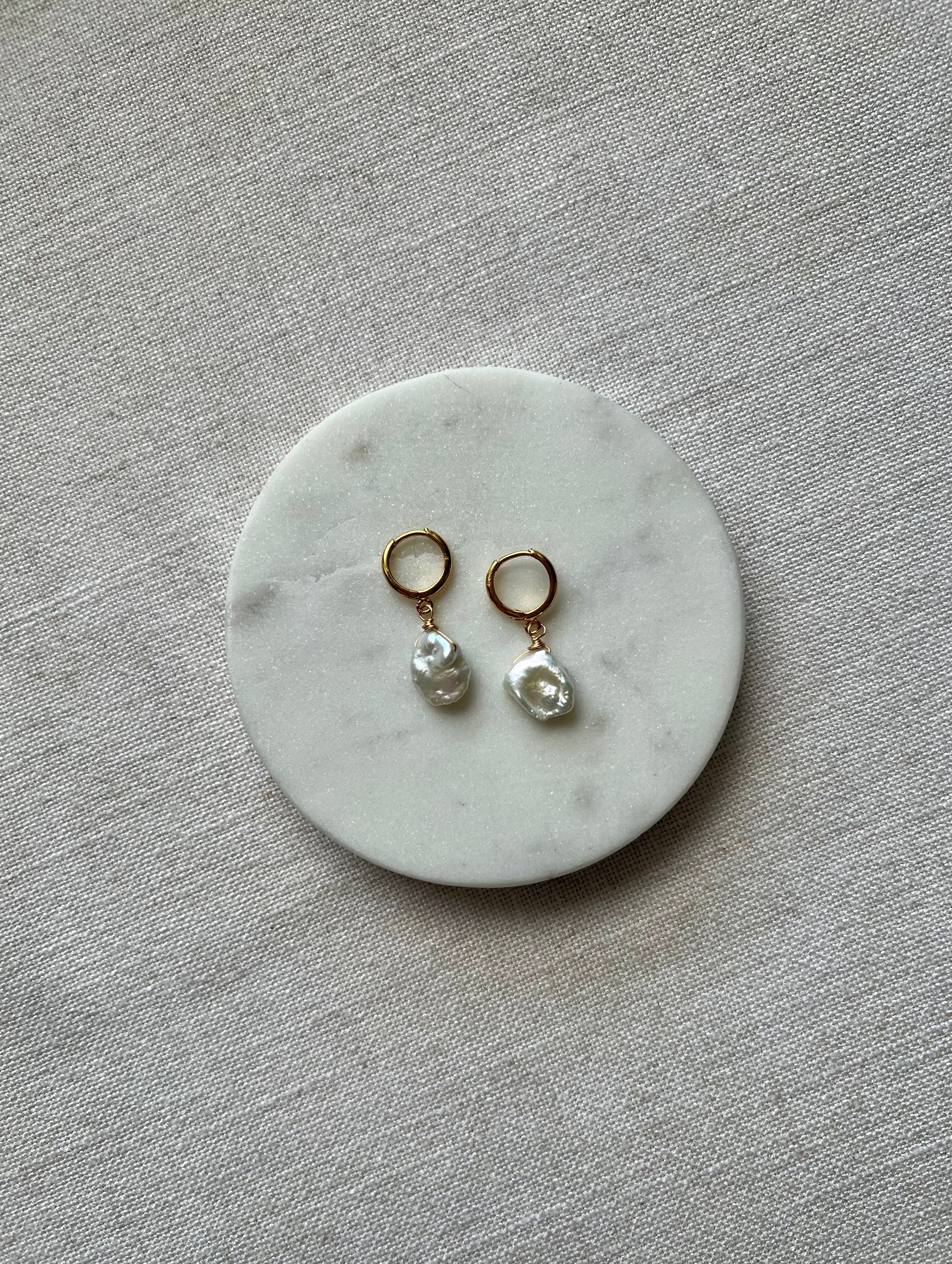 Natural Freshwater Pearl Huggies