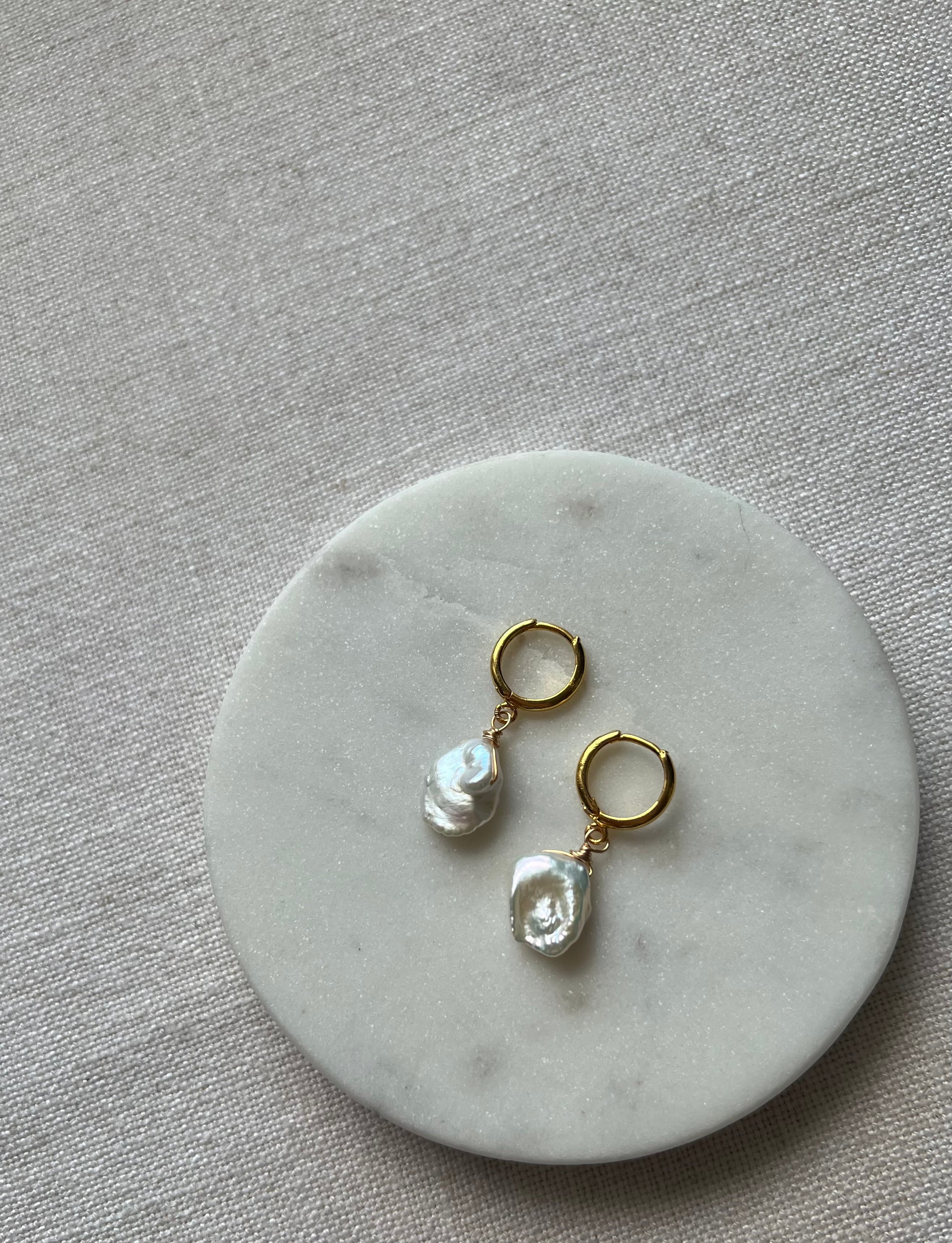 Natural Freshwater Pearl Huggies