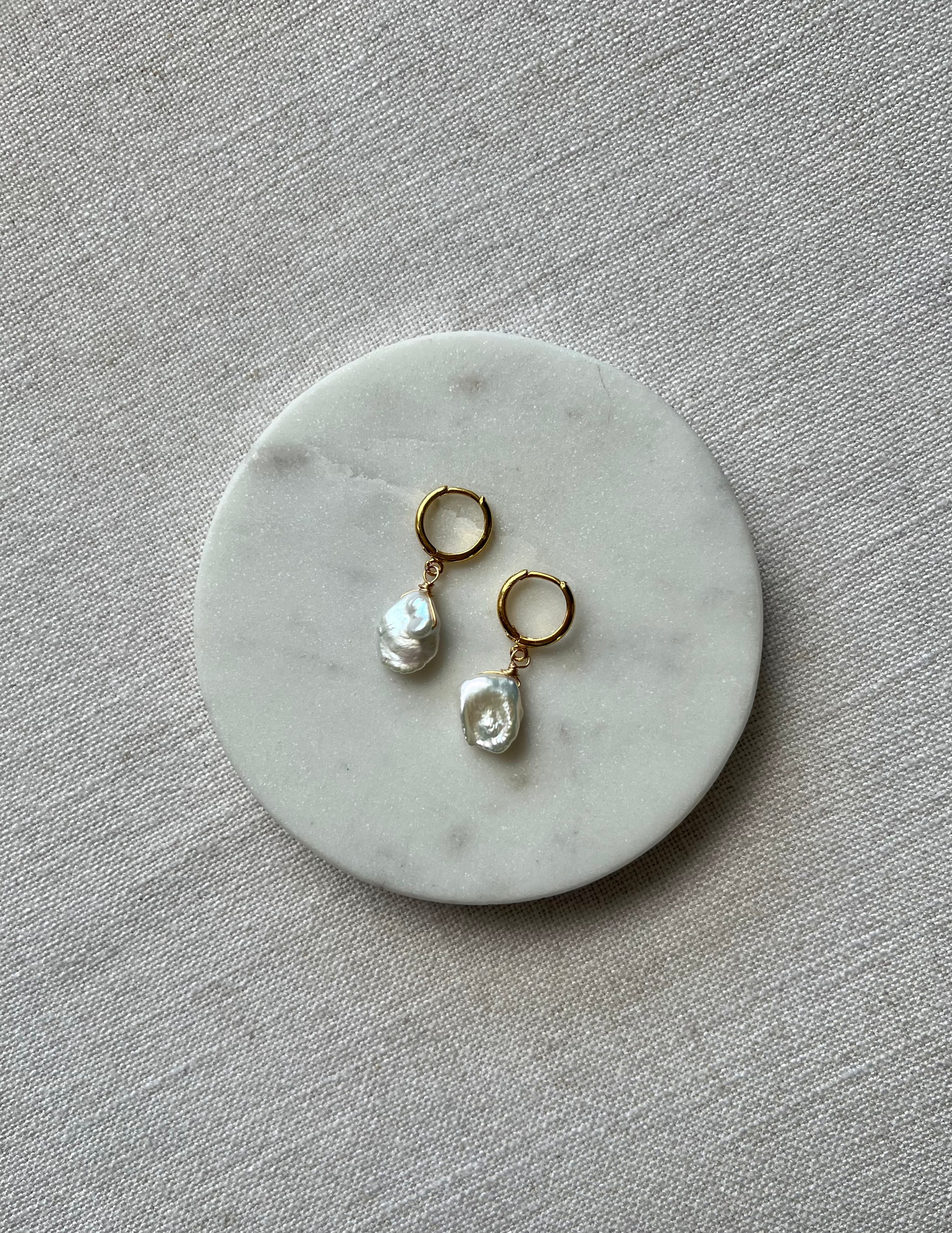 Natural Freshwater Pearl Huggies