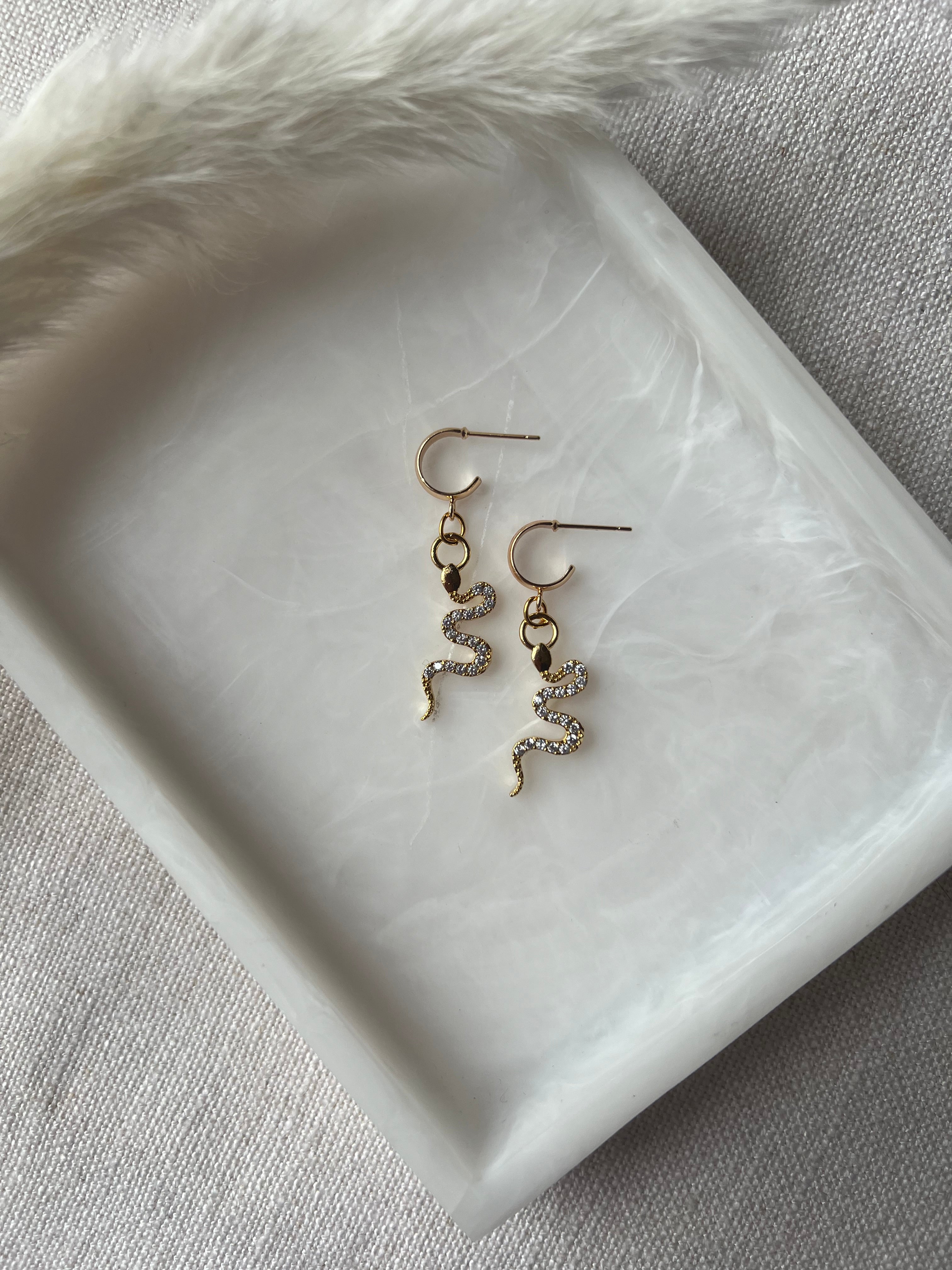 Serpent Small Hoops with Cubic Zirconias