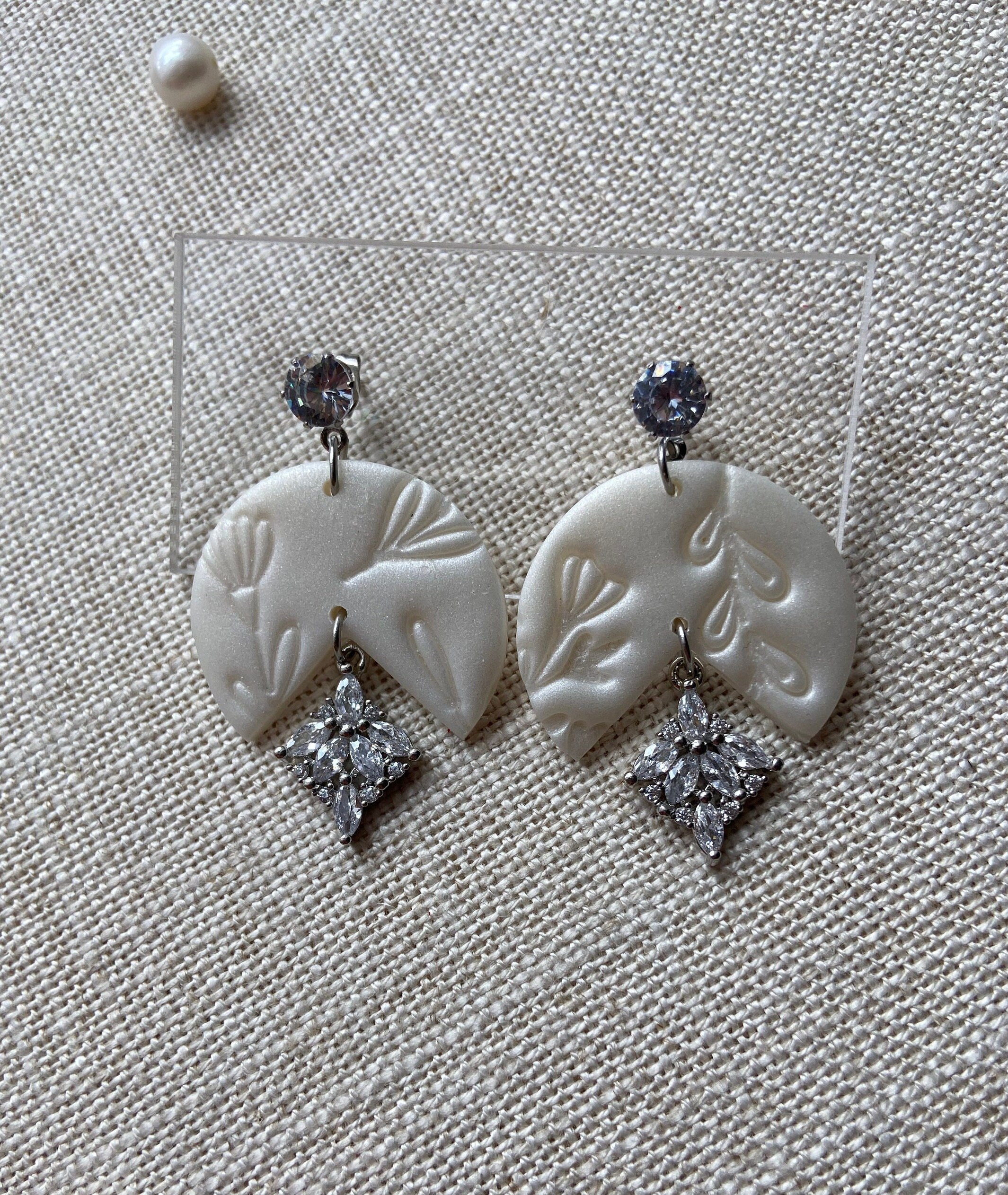 Pearl & Crystal Floral Textured Earrings